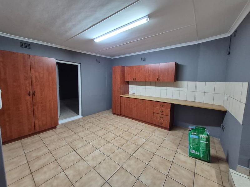 To Let 4 Bedroom Property for Rent in Da Nova Western Cape